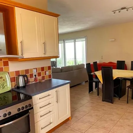 Rose 에이지오스스테파노스